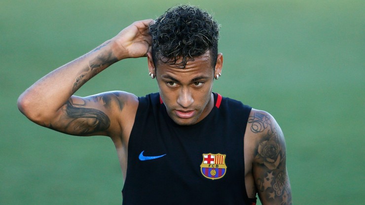 Neymar starł się kolegą i opuścił trening Barcelony! Czy to jego koniec?