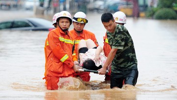 Indonezja: co najmniej 47 ofiar powodzi i lawin błotnych na Jawie