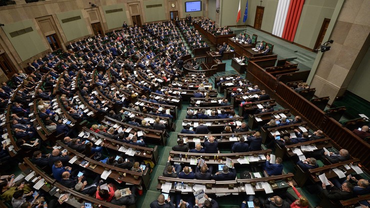 Sejm uchwalił budżet na 2018 r. W planach m.in. mniejsze wydatki Kancelarii Prezydenta RP