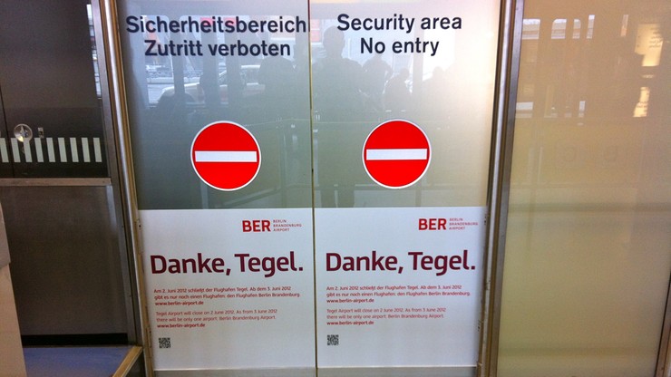 Odwołane loty w Berlinie i Stuttgarcie. Strajk ostrzegawczy na niemieckich lotniskach