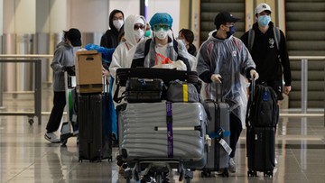 "Daily Mail": Chińczycy wracają do ojczyzny, by... uniknąć koronawirusa