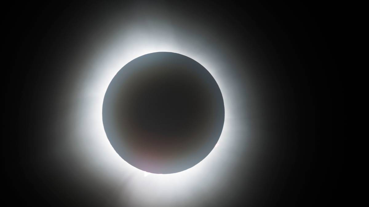 Așa arăta o eclipsă totală de soare.  Imagini uimitoare