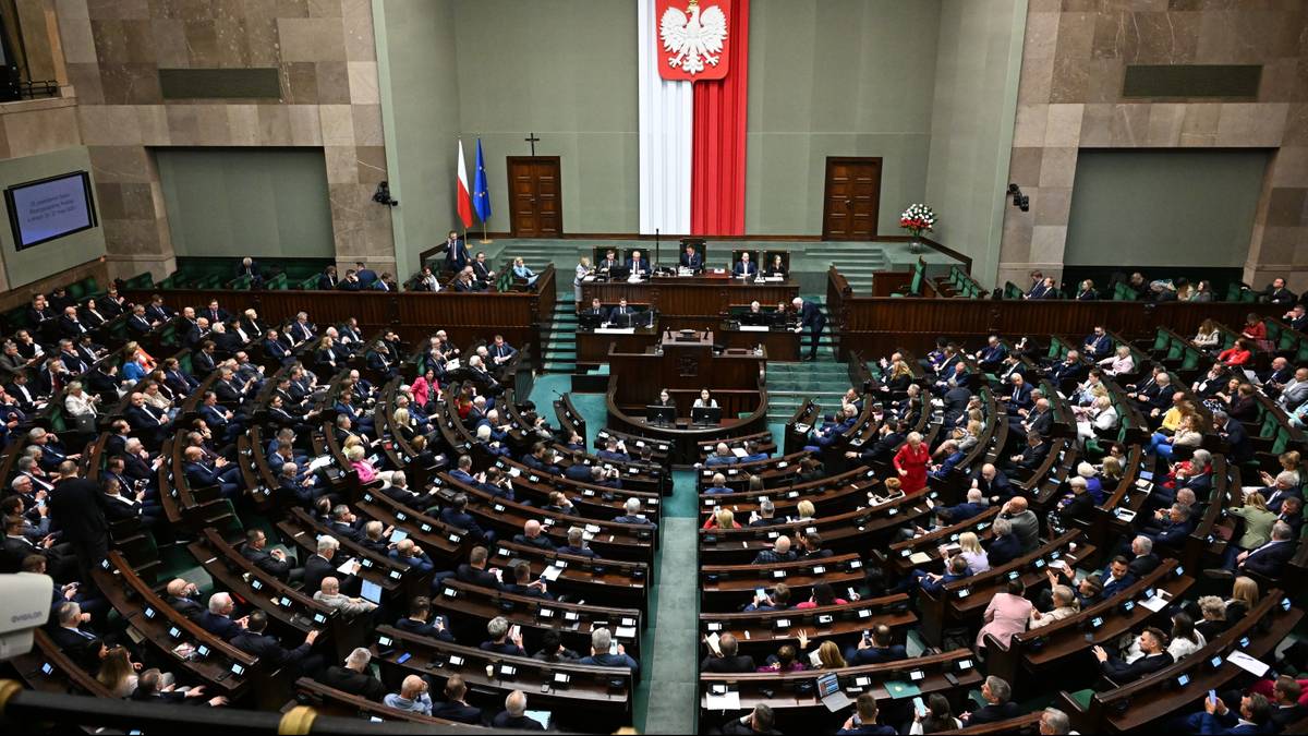 Zakaz e-papierosów dla nieletnich. Jest decyzja Sejmu