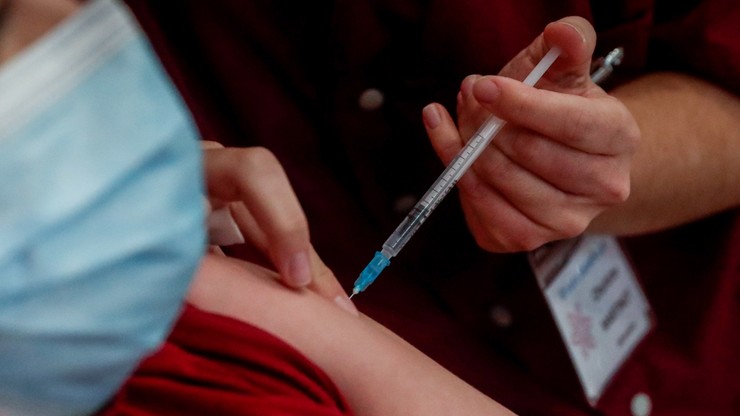Belgia: 70 tys. dawek więcej. "Superstrzykawki" pomagają w szczepieniach