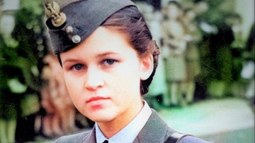 Kobieta ze zdjęcia to córka polskiego pułkownika. Zagadka IPN rozwiązana