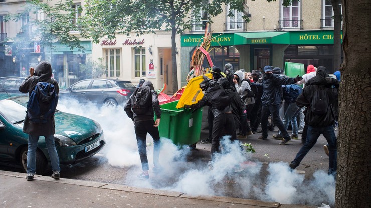 Francja: starcia podczas manifestacji przeciw reformom prawa pracy