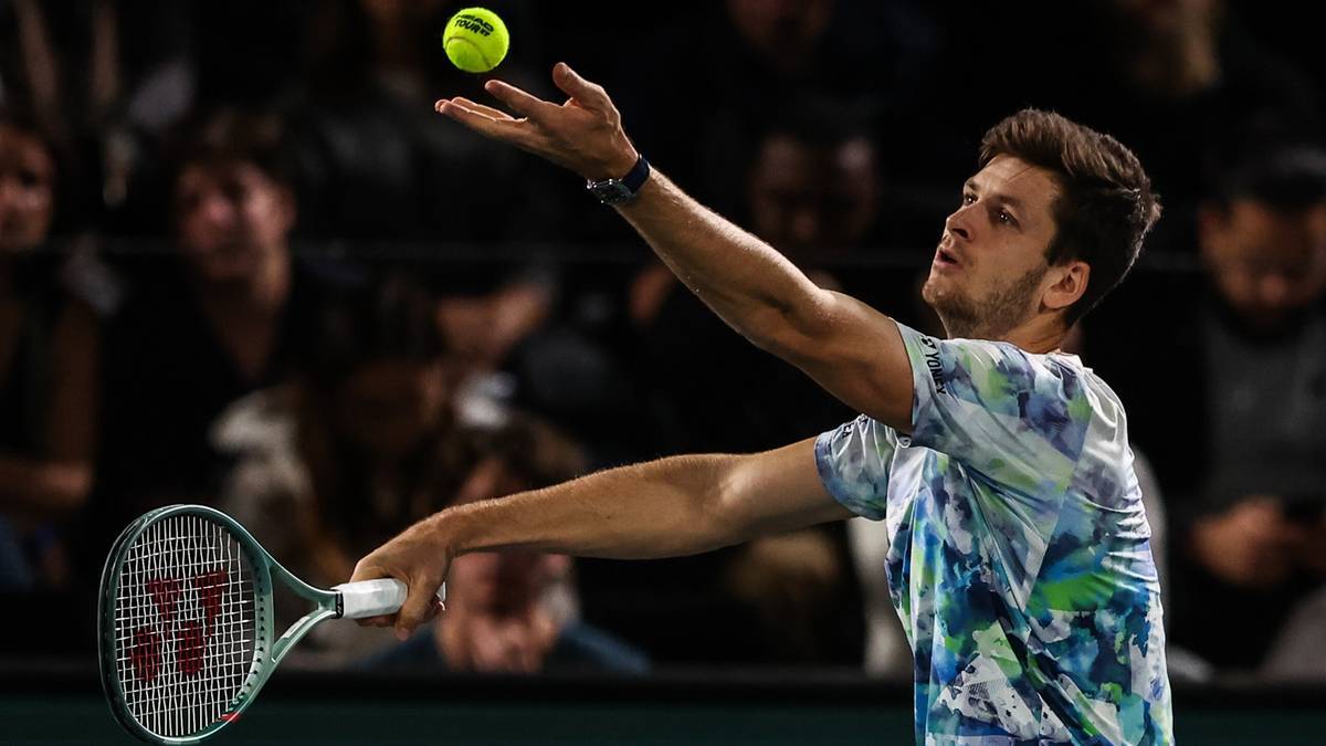 Kontuzja tenisisty w ATP Finals! Hubert Hurkacz wchodzi do gry