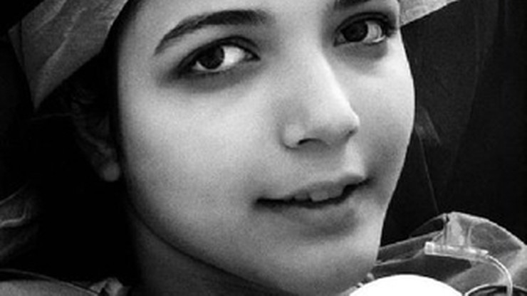 Iran. 16-letnia Asra Panahi śmiertelnie pobita przez służby w szkole. Wybuchły protesty