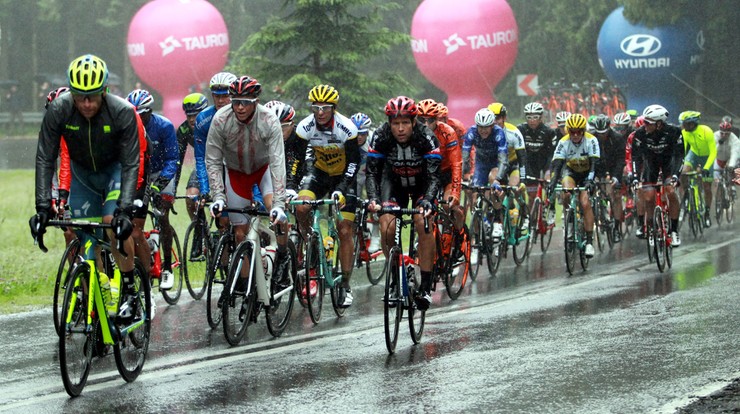 Tour de Pologne: W stawce pozostało jedynie stu kolarzy