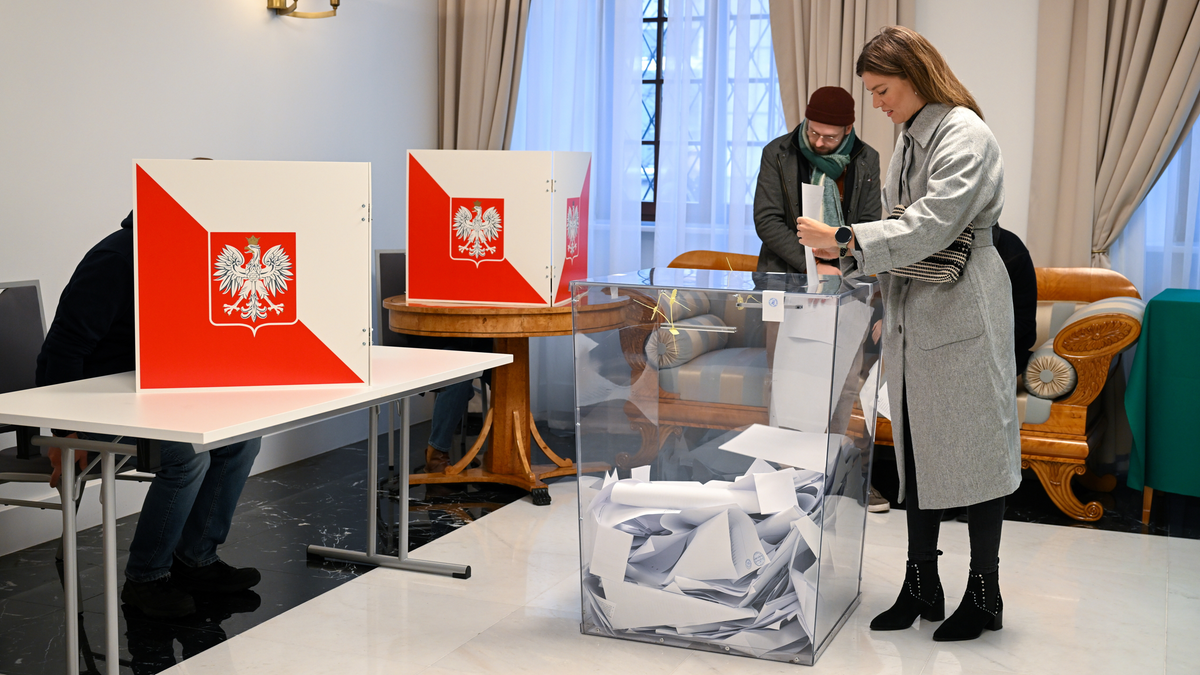 Frekwencja w wyborach parlamentarnych 2023. Sondaż exit poll
