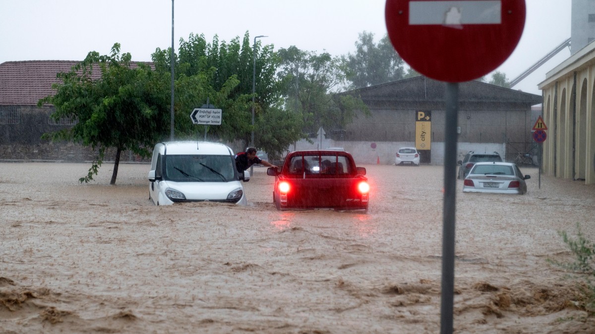 Grecję nawiedziły powodzie. Jedna osoba nie żyje