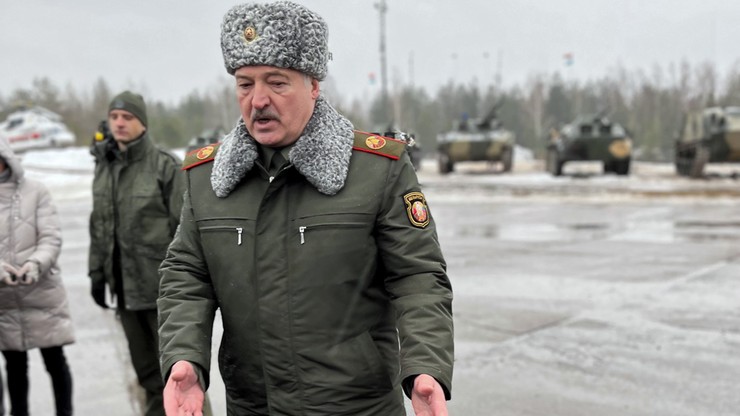 Białoruś. Władimir Putin i Aleksandar Łukaszenka kontynuują "sprawdzian sił reagowania"