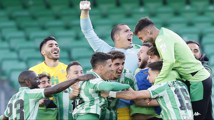 Puchar Króla: Awans Betisu Sewilla po dokończeniu przerwanego w sobotę meczu