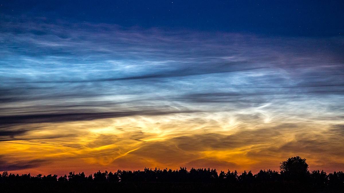 Obłoki srebrzyste nad Polską. Fot. Łukasz Górski / TwojaPogoda.pl