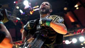Dominacja w walce wieczoru na gali UFC! Pas mistrzowski ma nowego właściciela