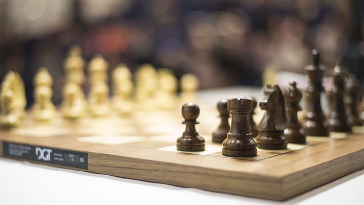 Szachowy turniej pretendentów: W Berlinie o prawo gry z Carlsenem