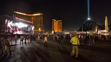 Strzelanina przed hotelem w Las Vegas. Ponad 50 zabitych, około 400 rannych