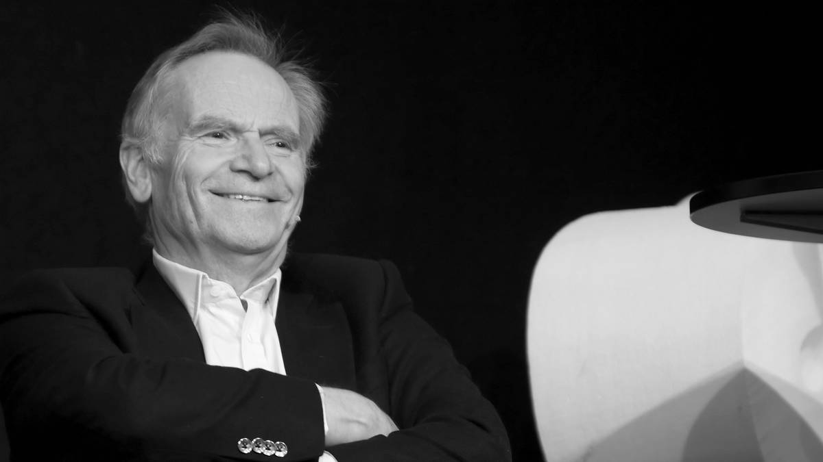 Jeffrey Archer nie żyje. Jeden z najpopularniejszych pisarzy na świecie miał 86 lat