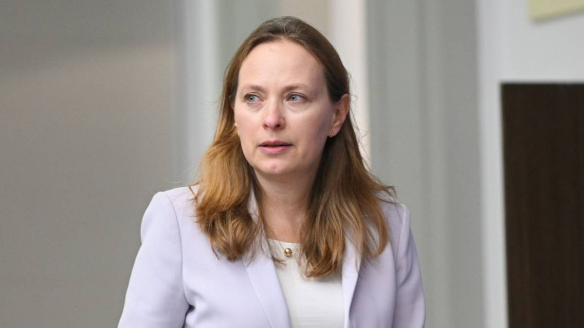 "Konflikt interesów marszałek". Minister wzywa do zwrotu milionów z dotacji