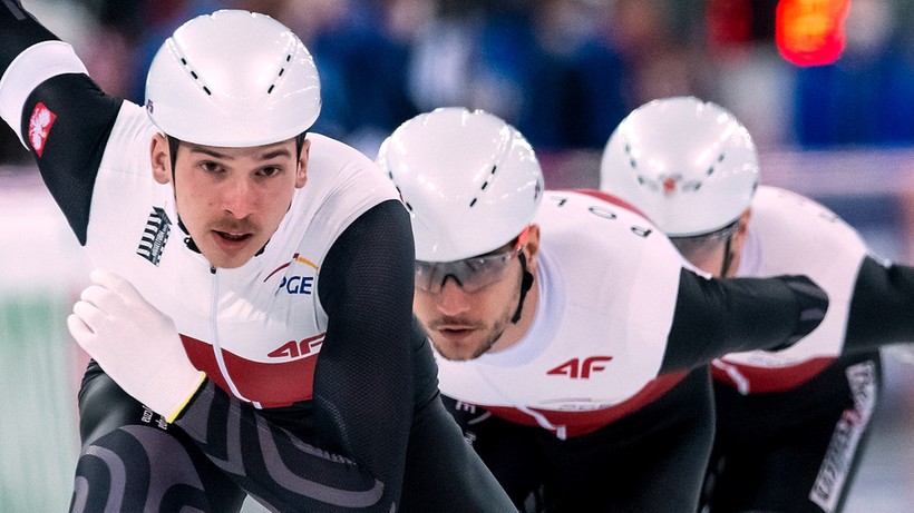 Złoto polskiej drużyny sprinterów w pierwszym dniu PŚ w Calgary w łyżwiarstwie szybkim