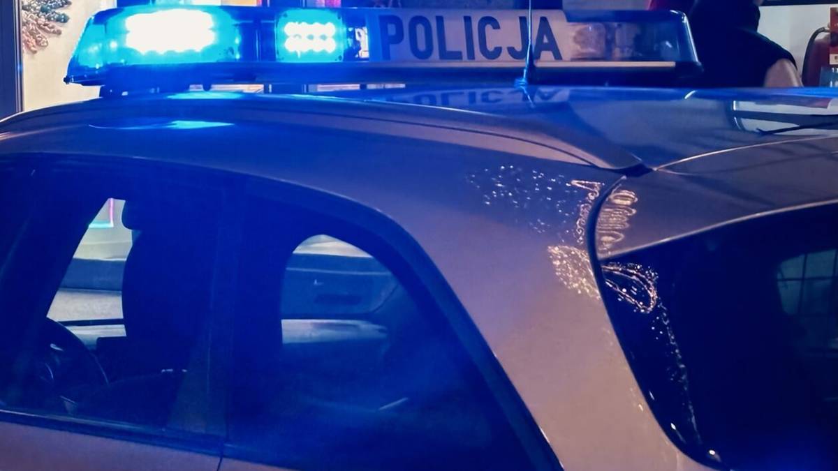 Rajd po chodniku w Głogowie. O włos od tragedii