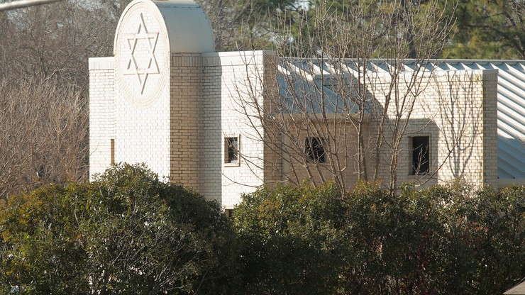 Wielka Brytania. Atak na synagogę w Teksasie. Policja zatrzymała dwóch podejrzanych w Manchesterze