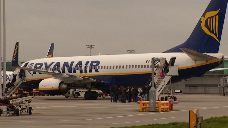 Francuskie władze zajęły samolot Ryanair. Pasażerowie musieli opuścić pokład