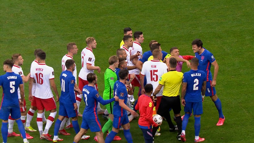 Gigantyczny skandal! Anglicy oskarżają Polaków o rasizm. FIFA wszczyna śledztwo!