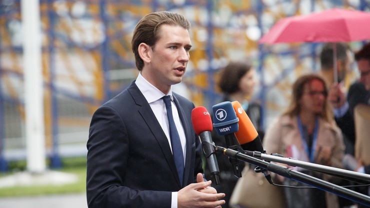 Kanclerz Austrii przeciwny przyjmowaniu uchodźców z Afganistanu. "Powinni pozostać w regionie"