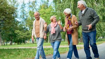 Już nie 10 tysięcy kroków dziennie. Ustalenia naukowców ucieszą seniorów