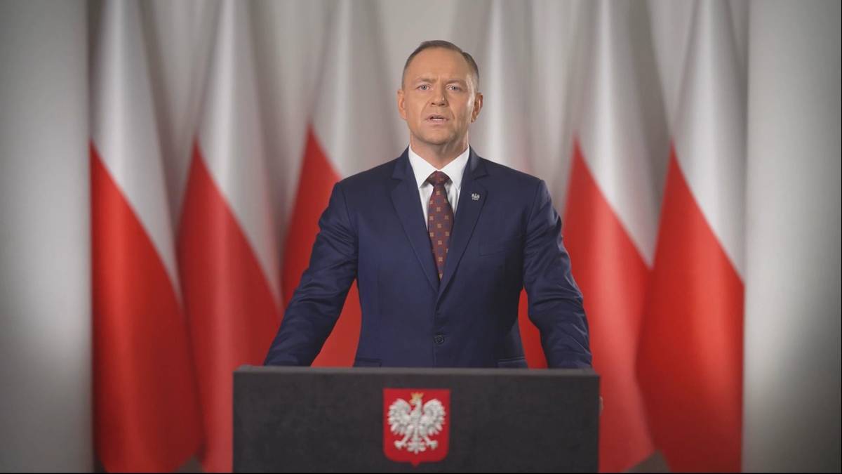 Prezydent podpisał ustawę w sprawie cen paliw. Postawił też żądania