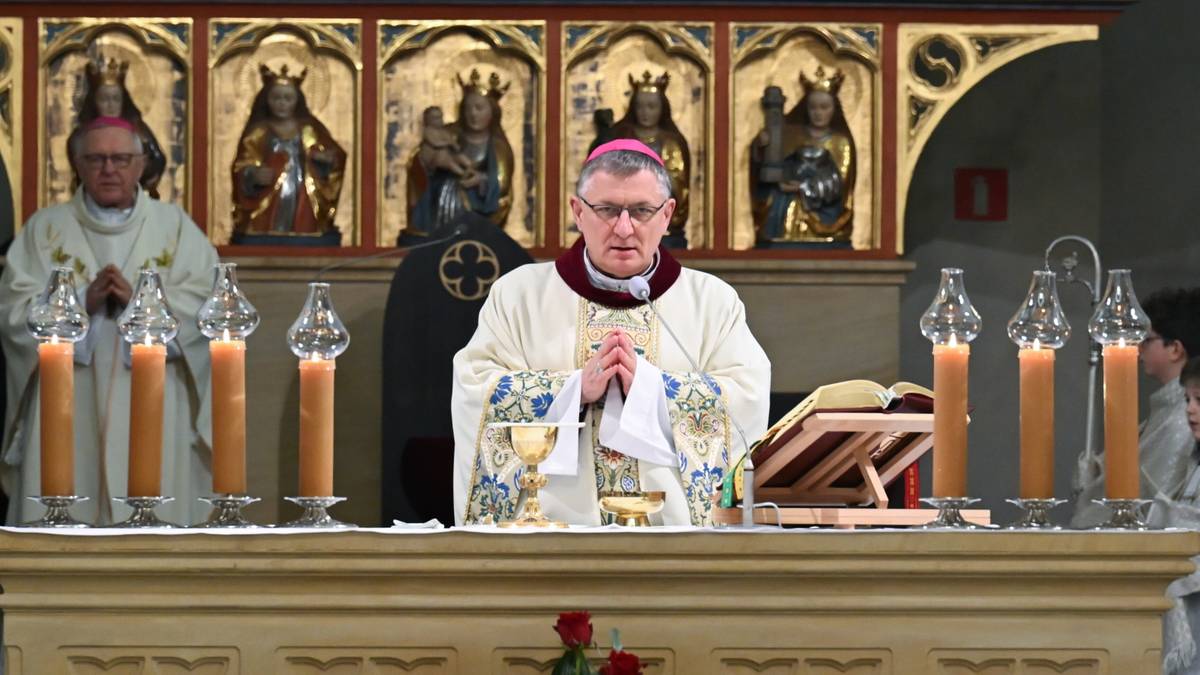 Decyzja papieża Leona XIV ws. polskiego biskupa. Stawał w obronie imigrantów