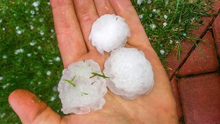 05.05.2022 05:56 Niespokojnie wieczorem i w nocy. Przechodzą burze, ulewne deszcze i gradobicia [ZDJĘCIA]