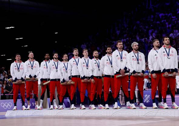 Paryż 2024: Ceremonia medalowa siatkarzy