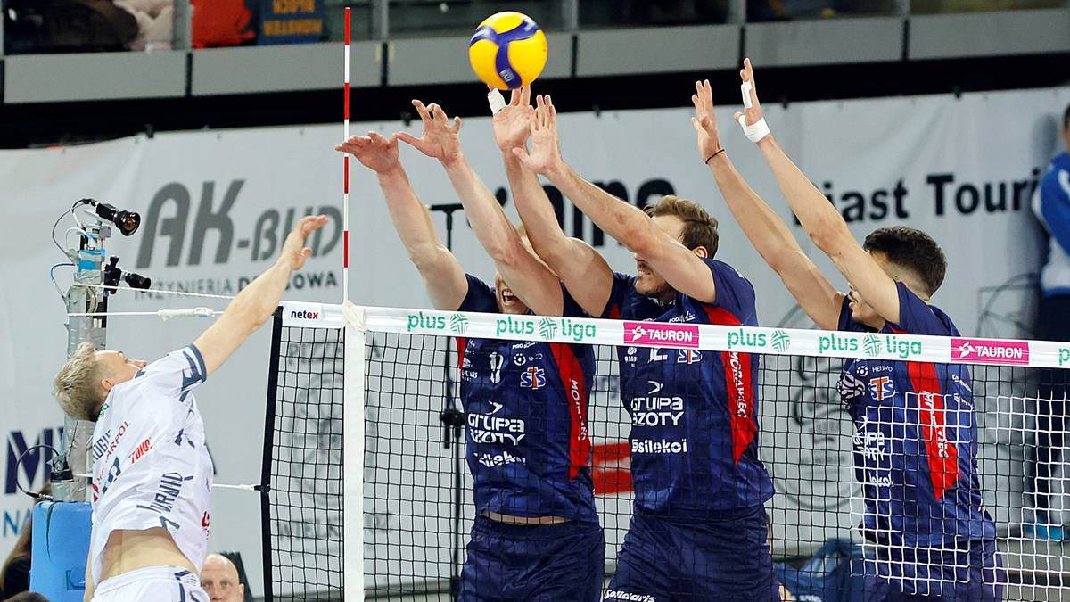 ZAKSA wskoczyła do ósemki! Komplet punktów w zaległym meczu