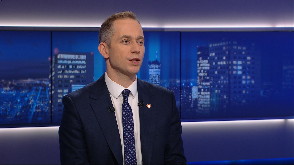 Cezary Tomczyk w programie "Gość Wydarzeń". Oglądaj od 19:15