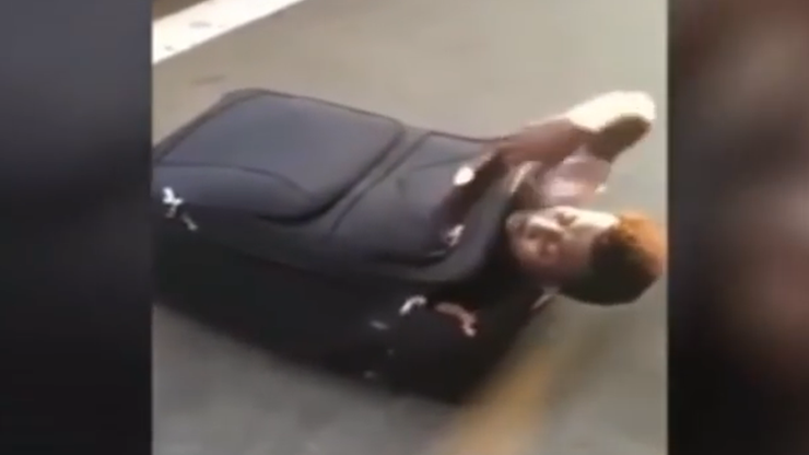 Uchodźca ukrył się w walizce. Chciał przekroczyć granicę [WIDEO]