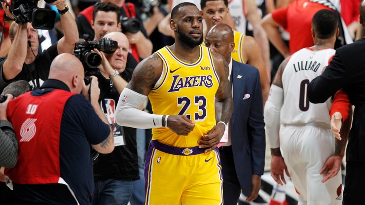 NBA: Dobry występ LeBrona nie uchronił Lakers od porażki