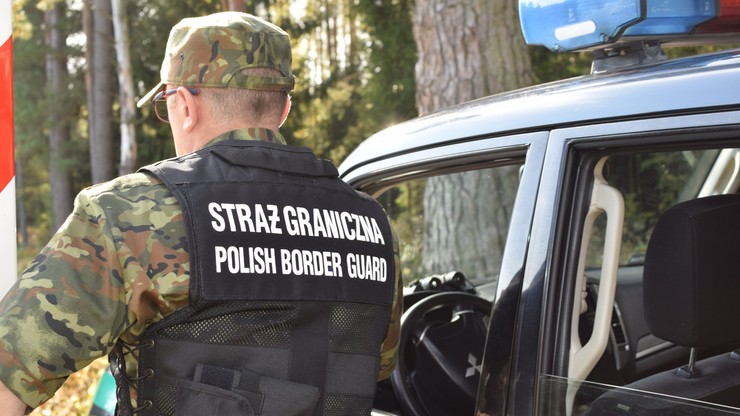 Straż Graniczna zatrzymała dwóch Bułgarów, którzy przemycali ludzi. Mieli narkotyki i diamenty