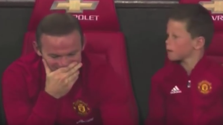 Rooney z synem obśmiali wpadkę Depay’a! (WIDEO)