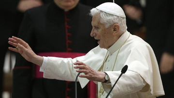 Benedykt XVI kończy 91 lat. Urodziny spędza ze starszym bratem