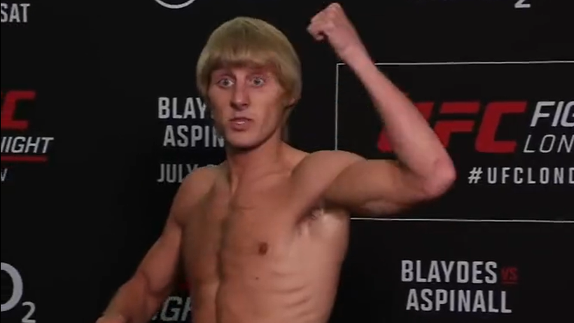 UFC: Paddy Pimblett zszokował na ważeniu. Obsceniczny gest zawodnika (WIDEO)