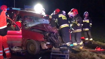 Wypadek w okolicach Opola. Jedna osoba nie żyje, a 13 jest rannych