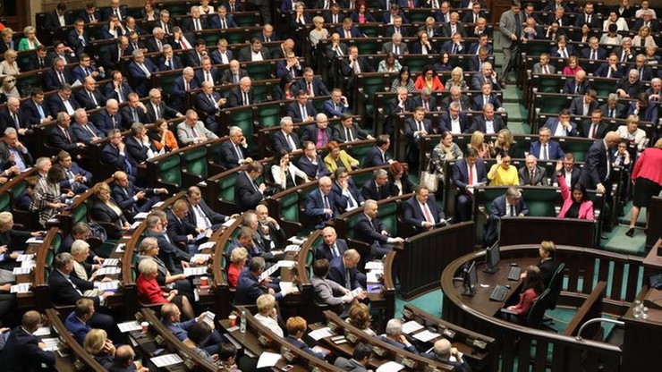 W piątek Sejm zdecyduje ws. podwyżek cen prądu. Rząd chce je zatrzymać ustawą