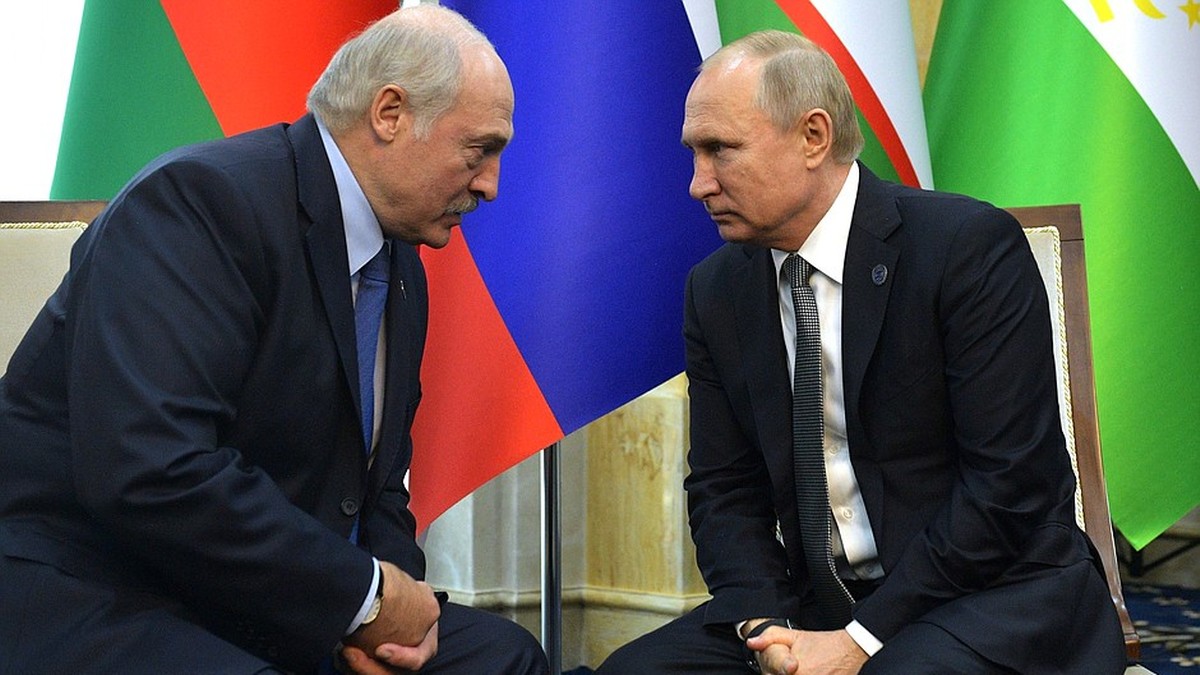 Aleksandr Łukaszenka wezwany do Moskwy. "Putin żąda oddania amunicji"