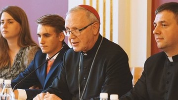Biskup spędzi pół roku w odosobnieniu kontemplacyjnym. "Decyzja dobrowolna? Raczej nie"
