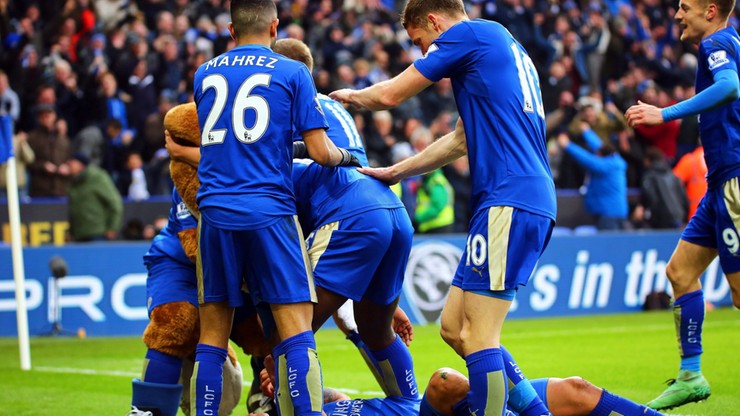 Leicester City gubi punkty u siebie. Czyste konto Boruca