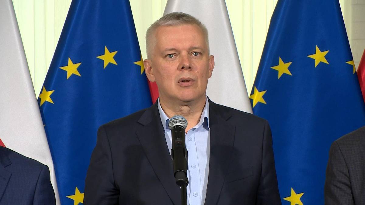 "Dziękując, wyrażam nadzieję". Tomasz Siemoniak reaguje na decyzję prezydenta