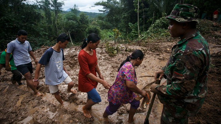 Indonezja: powodzie na Jawie, dziesiątki ofiar śmiertelnych
