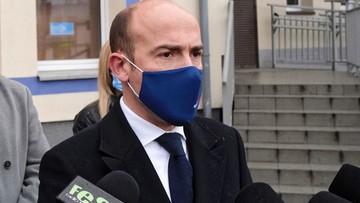 "Zaniechania i zaniedbania władzy". PO chce komisji śledczej ws. zakupu szczepionek